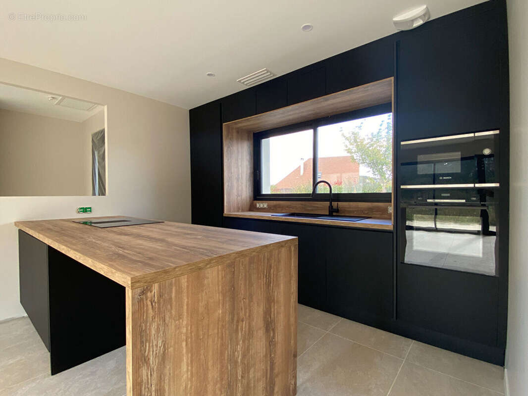 Maison à SERRES-CASTET