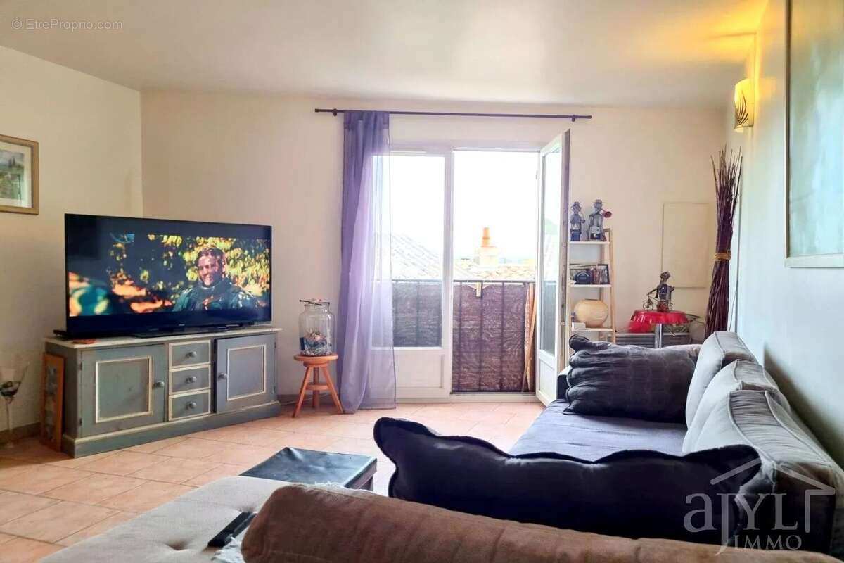 Appartement à ROGNES