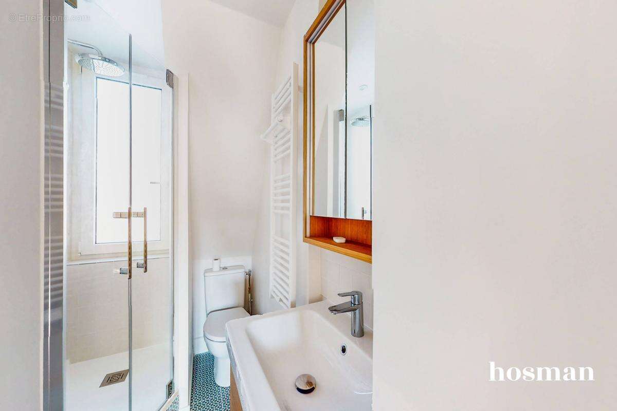 Appartement à PARIS-1E