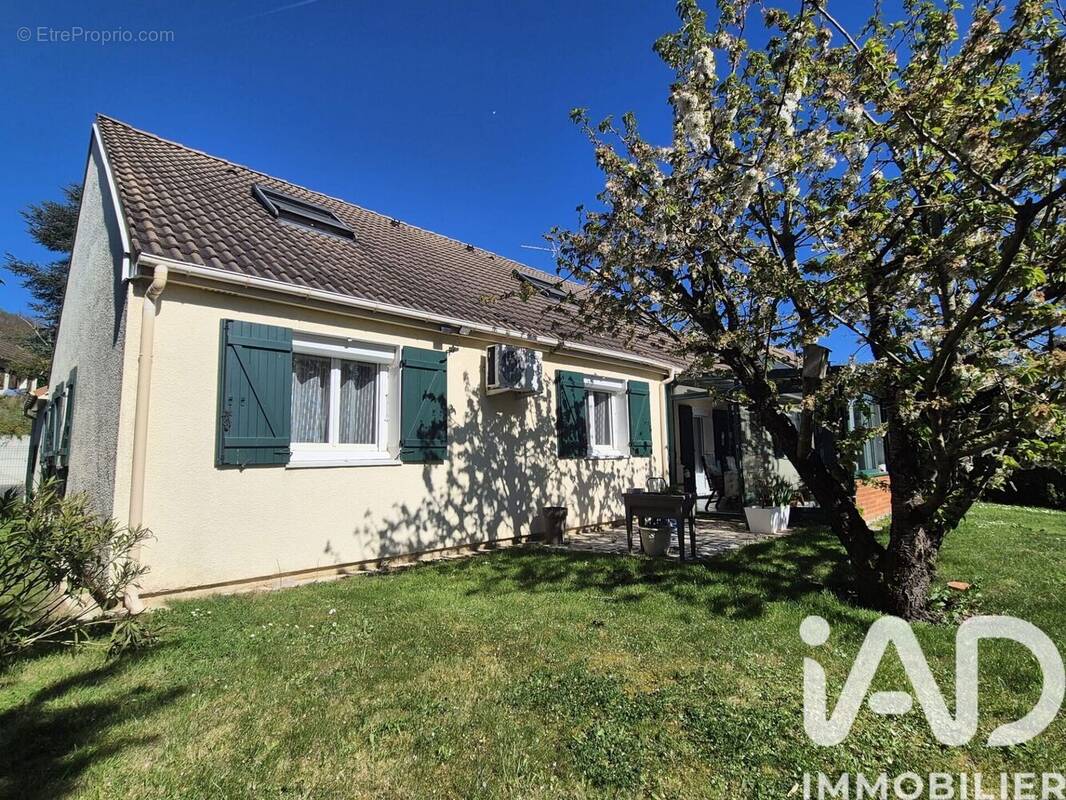 Photo 1 - Maison à SAINT-GERMAIN-LES-CORBEIL