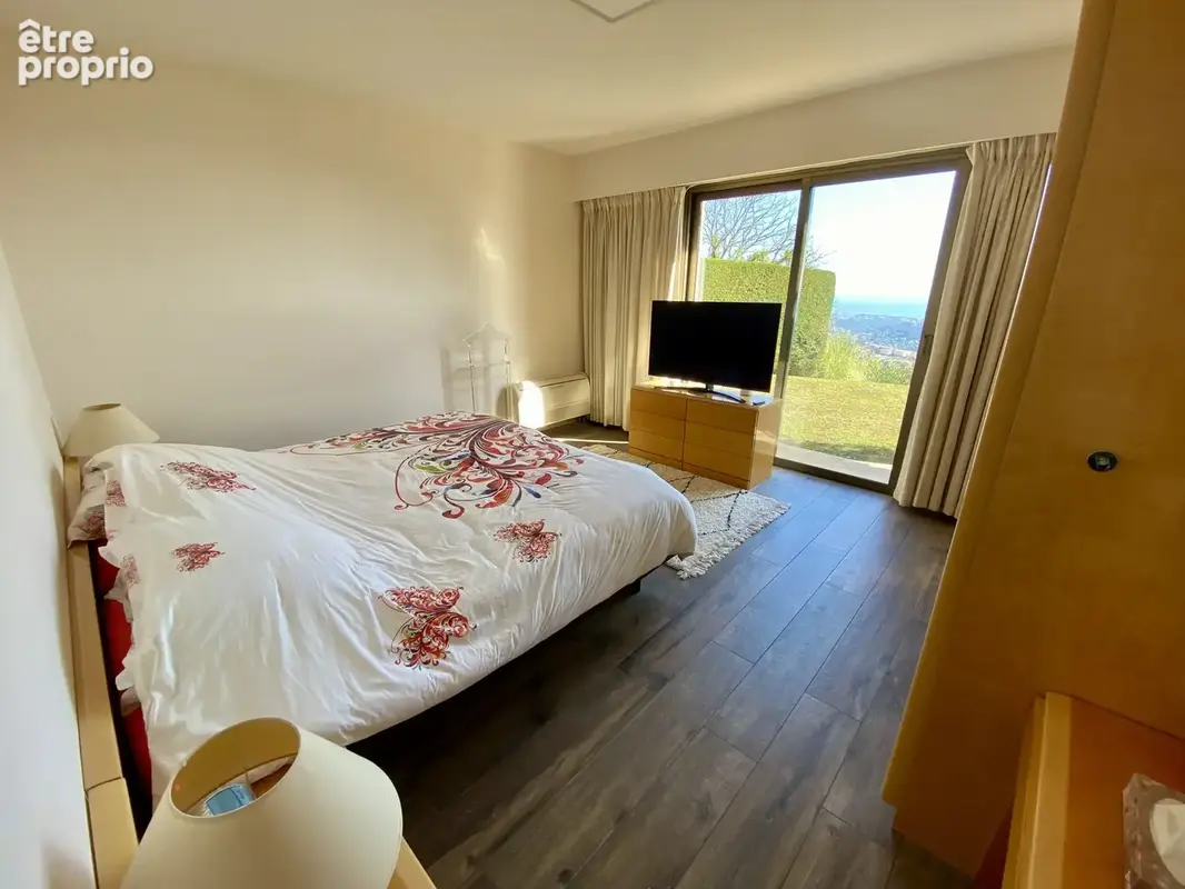 Vue panoramique sur toute la côte d'azur - Villa de 220 m2 avec piscine - photo 11