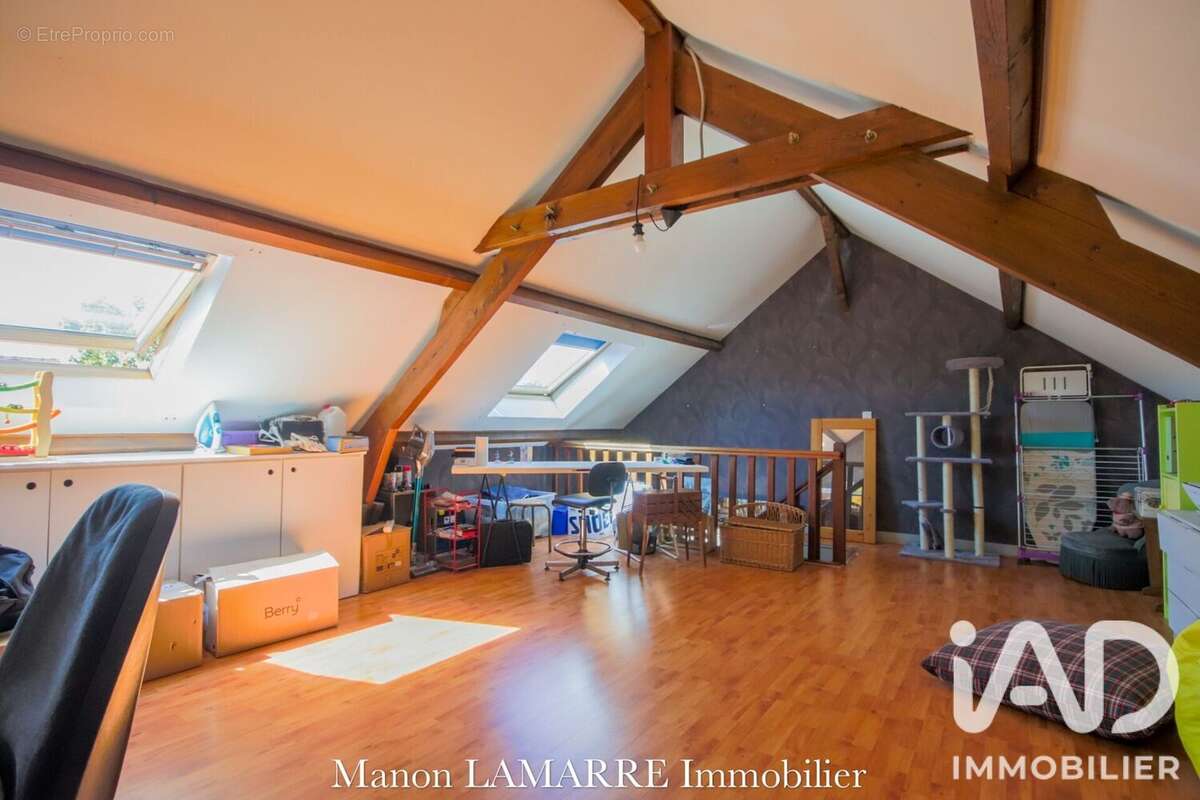 Appartement 87 m² à Issou  - photo 3