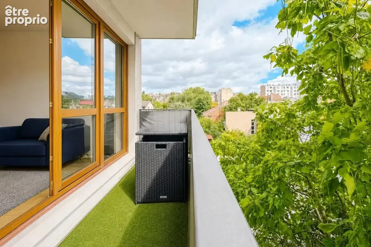 Appartement à FONTENAY-SOUS-BOIS