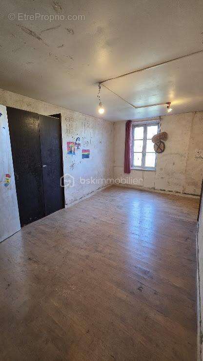 Maison à SAINT-BONNET-DE-BELLAC