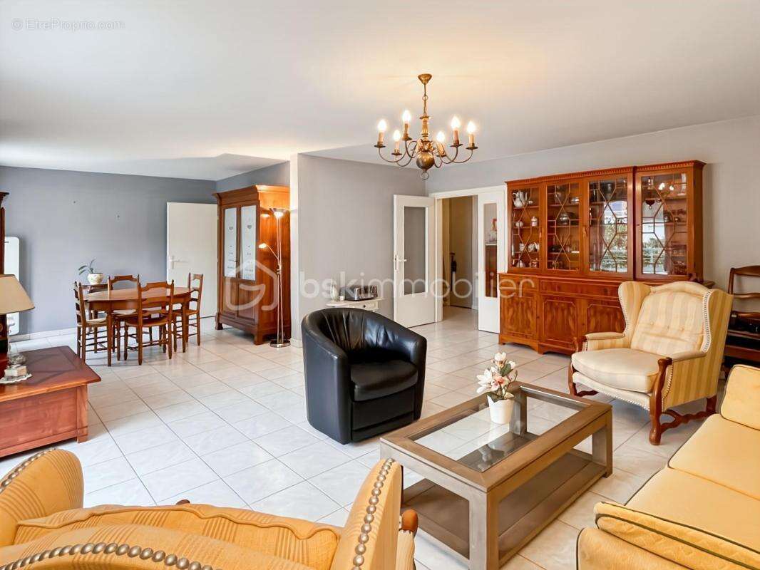 Appartement à ARPAJON
