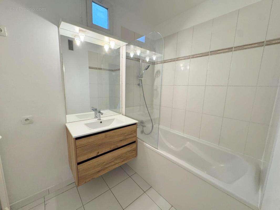 Appartement à LE BOURGET