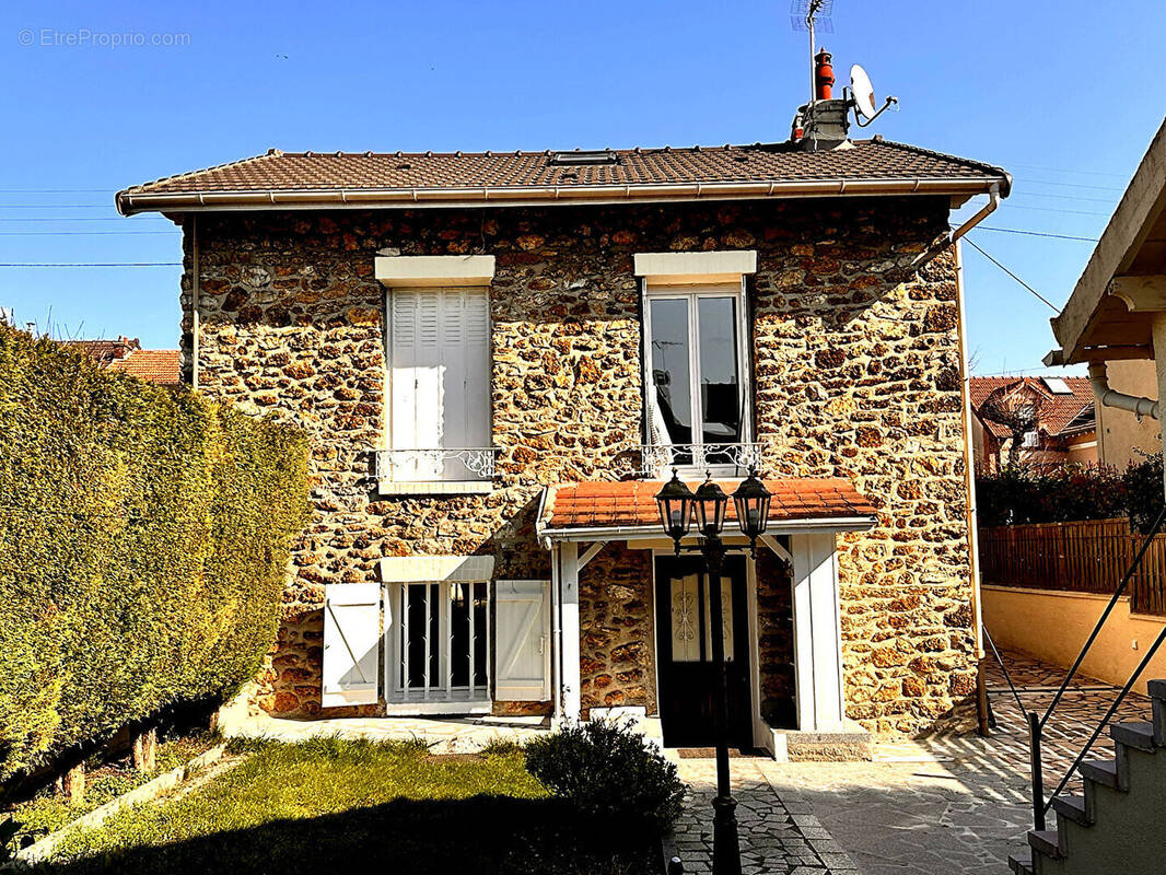 Maison à ERMONT