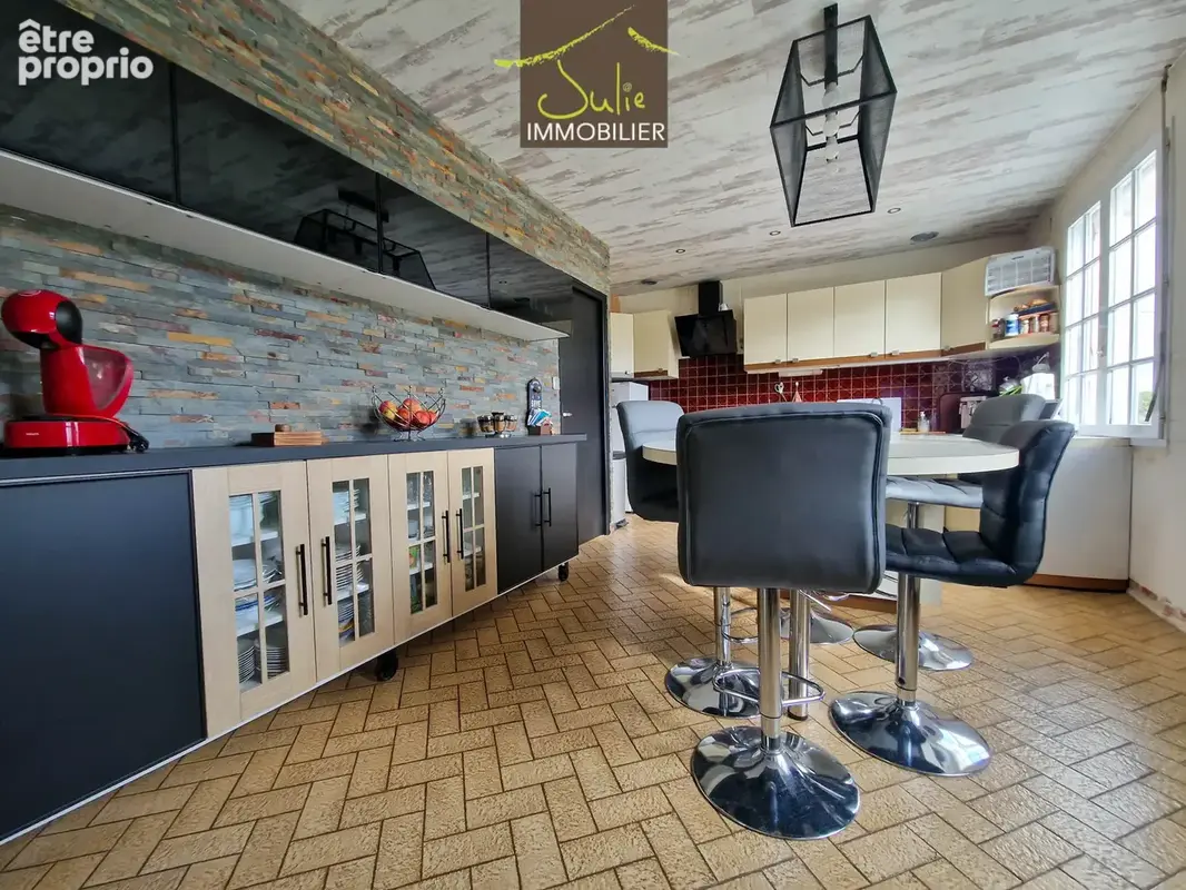 Maison familiale aux portes de bressuire avec 1,6 hectare de terrain - photo 8
