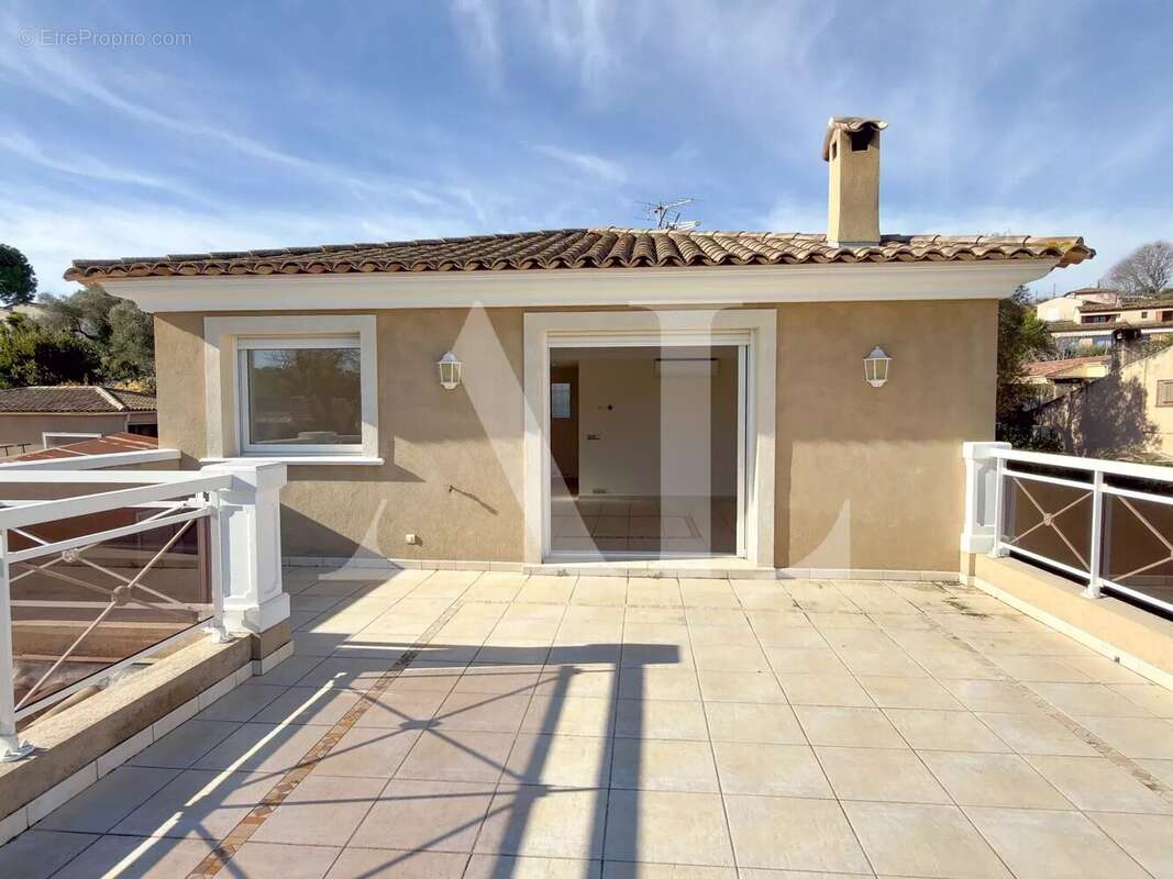 Maison à ANTIBES