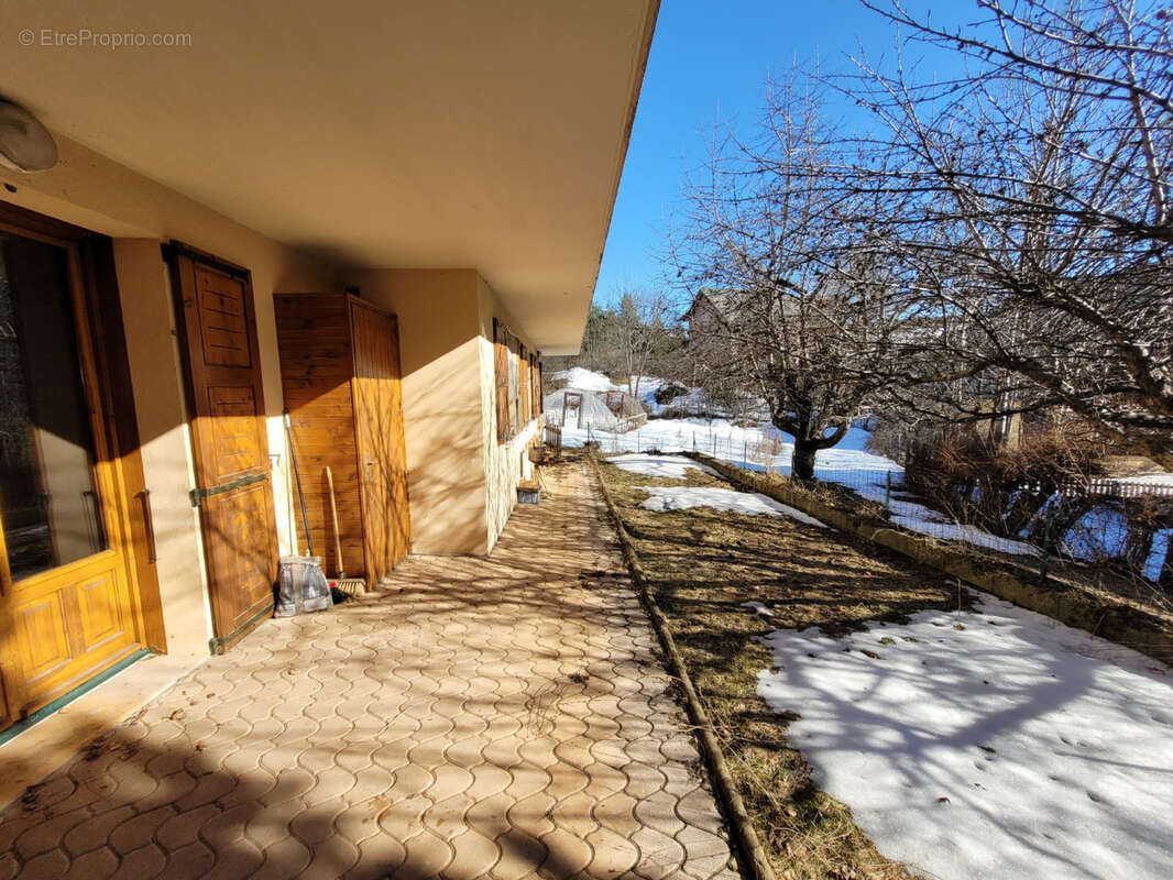 Maison à LA SALLE-LES-ALPES