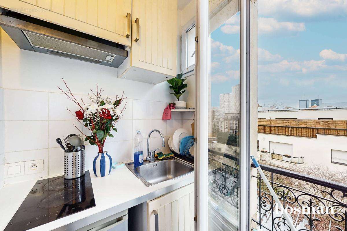 Appartement à PARIS-20E