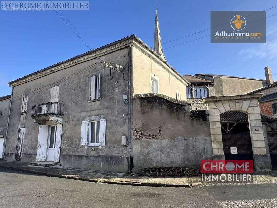 Maison à ESCASSEFORT
