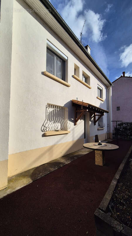 Maison à ROMANS-SUR-ISERE