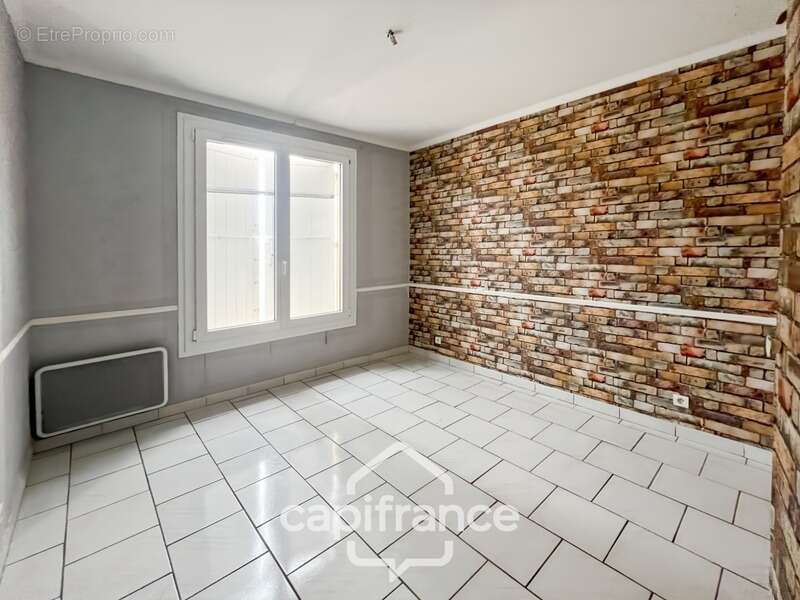 Maison à CARQUEIRANNE