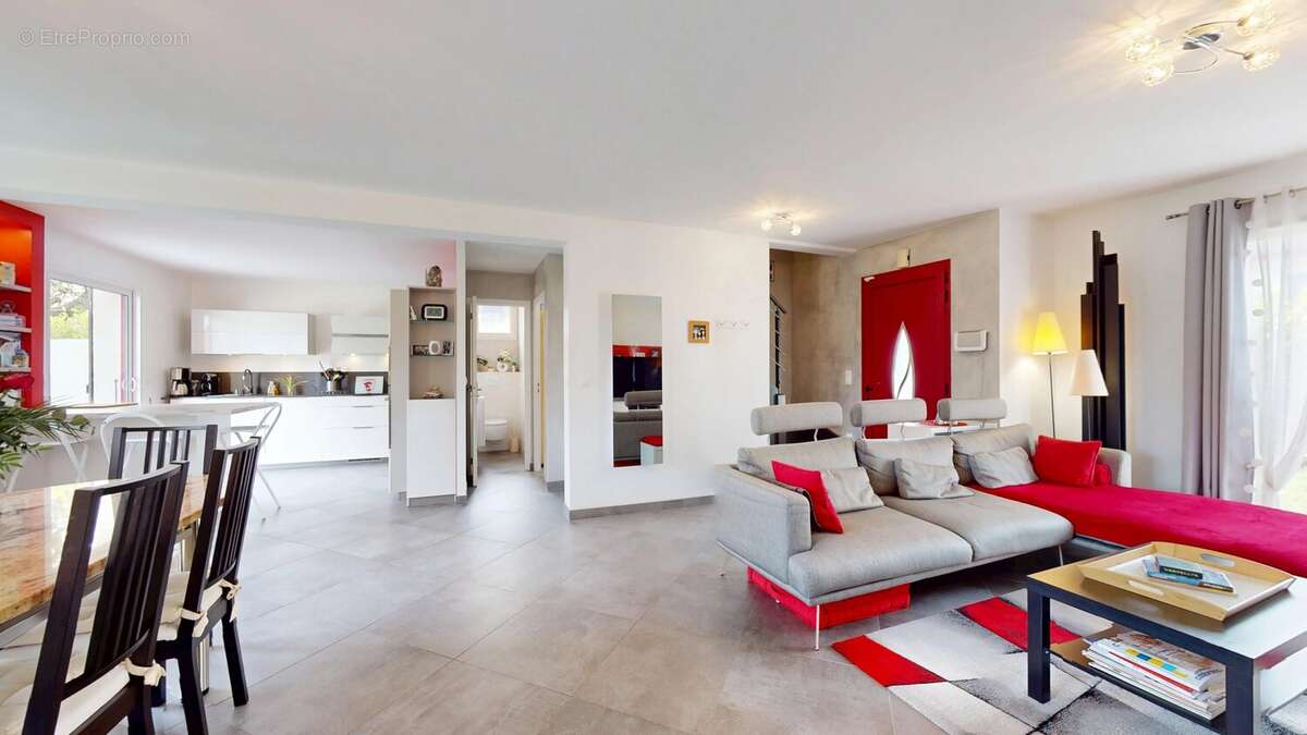 Maison à NEUILLY-PLAISANCE