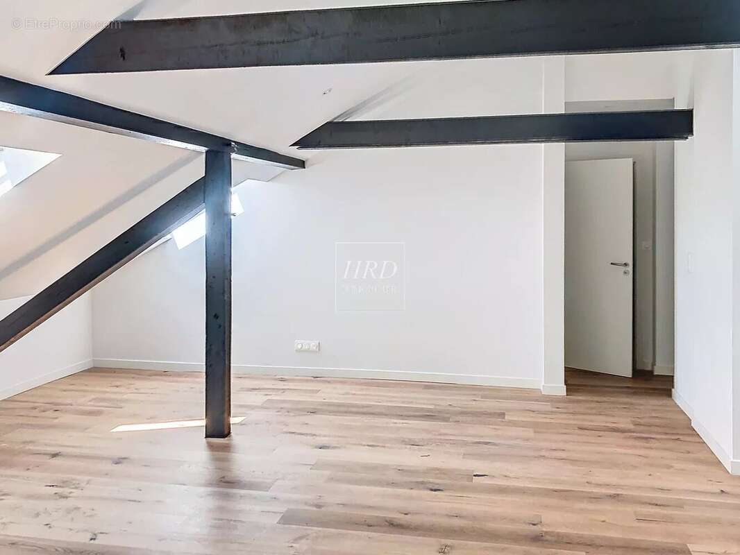 STRASBOURG - ORANGERIE 4 Pièces de 64m2 hab / 105m2 au sol - photo 4