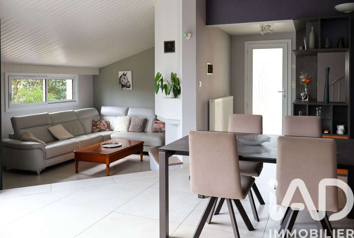 Photo 2 - Maison à LES HERBIERS