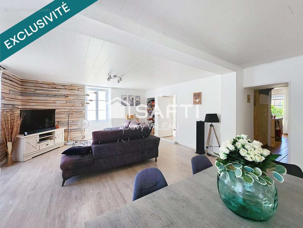 Maison 135 m² à Bournezeau  - photo 2