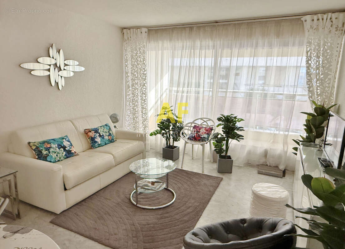 Appartement à SAINT-RAPHAEL