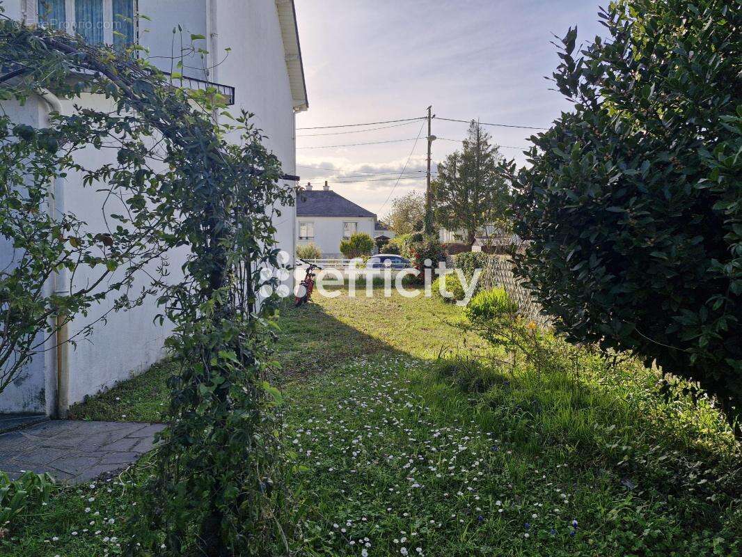 Maison à LA CHAPELLE-SUR-ERDRE