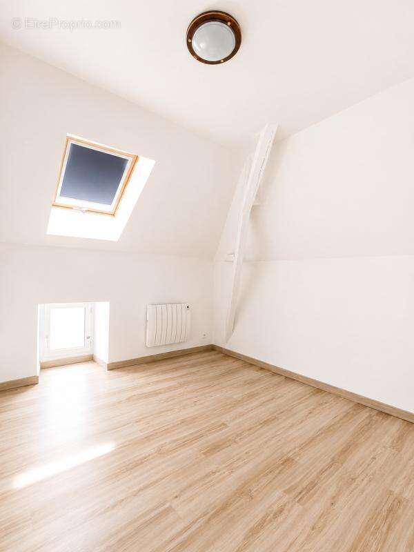 Appartement à LENCLOITRE