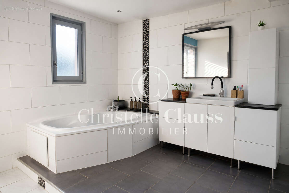 Maison Foussemagne - 6 pièces - 165m² - photo 8