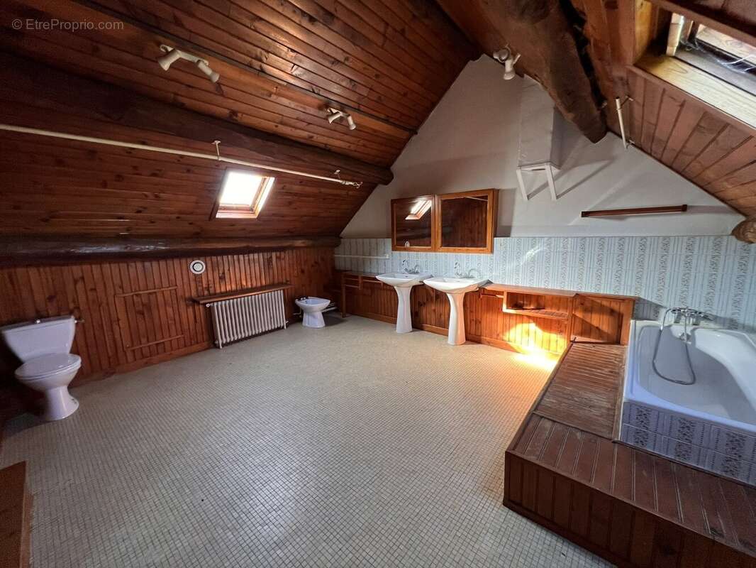 Maison à SAINT-CHERON