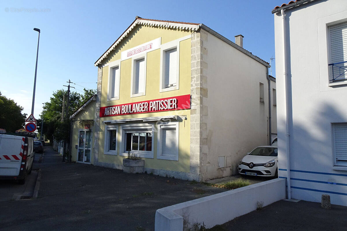 Commerce à ROCHEFORT