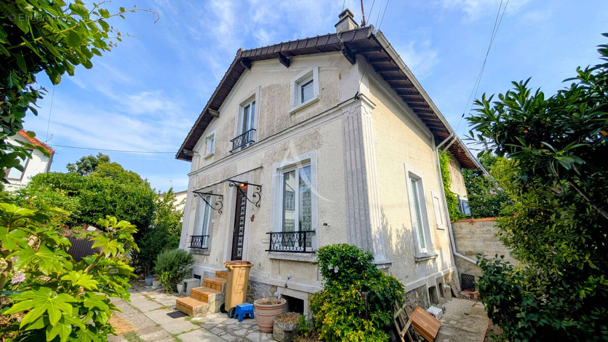 Maison à NEUILLY-PLAISANCE