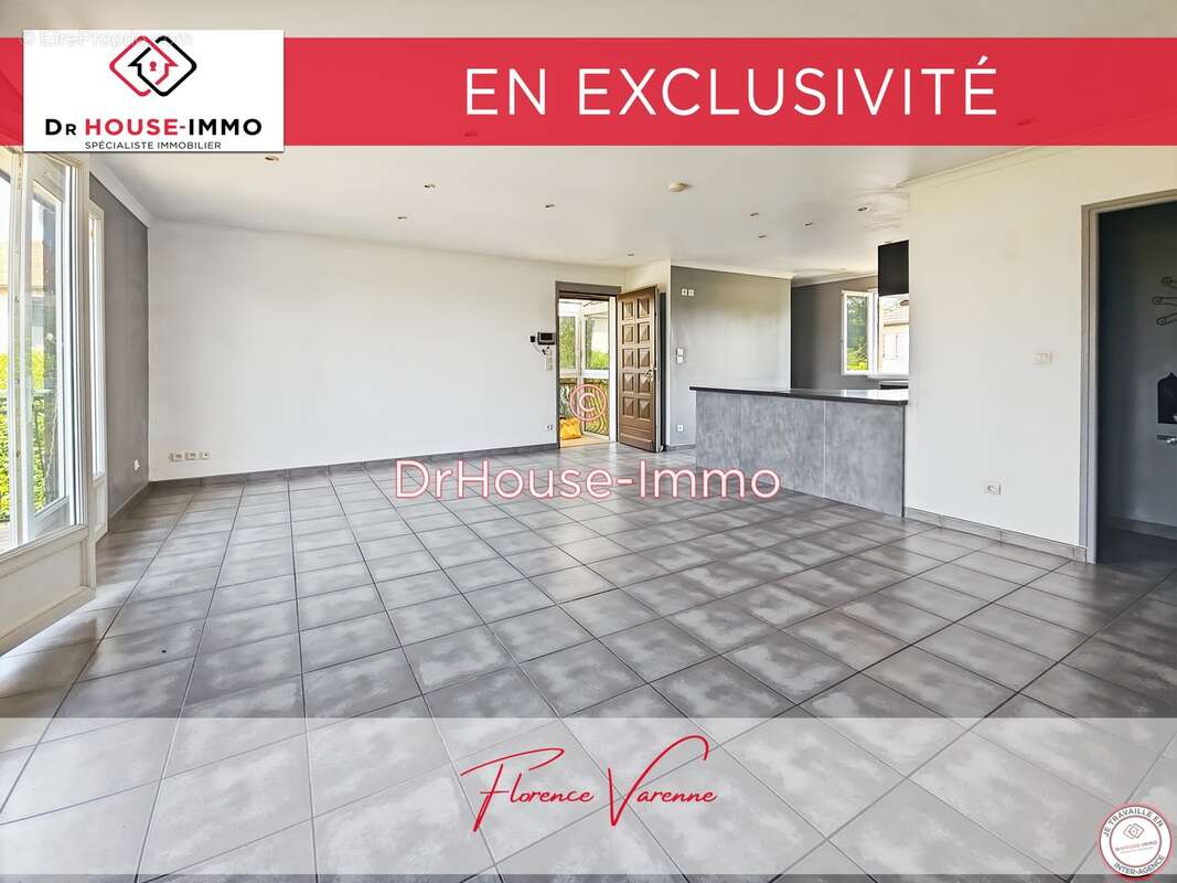 Maison à MONTROND-LES-BAINS