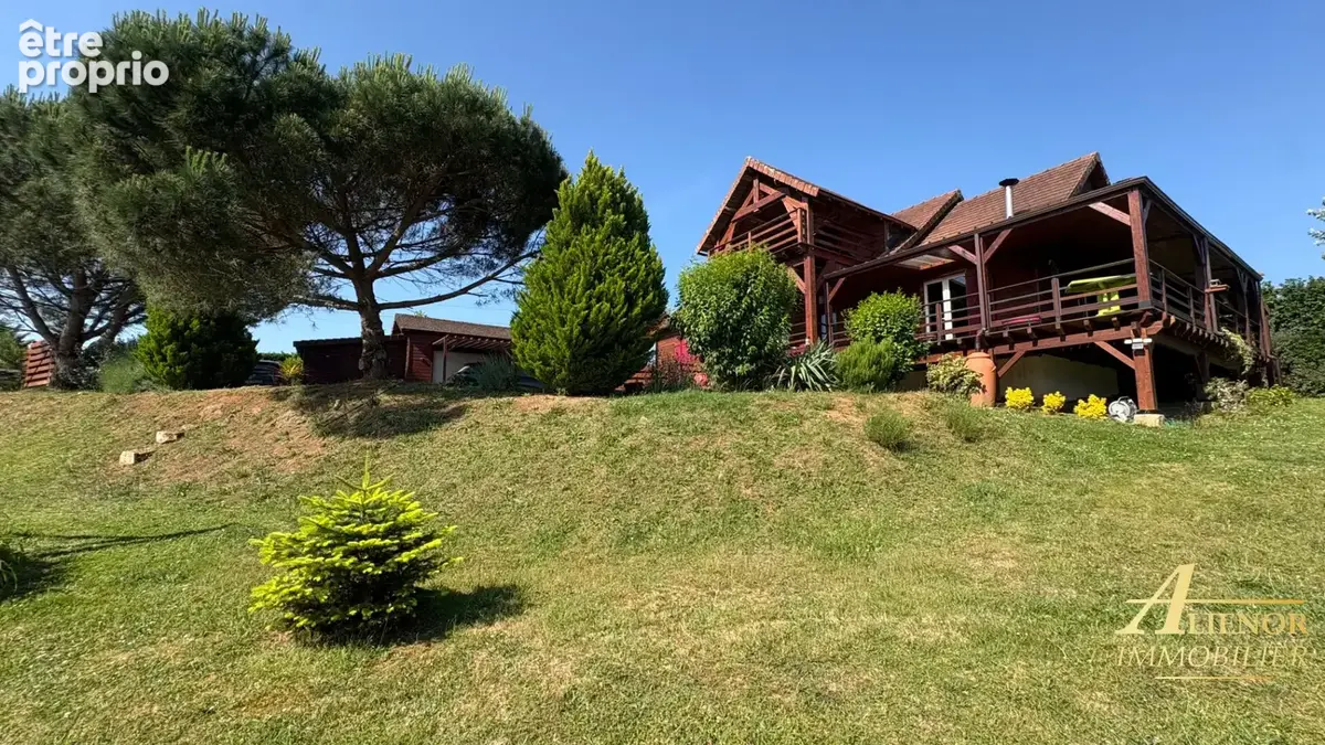 Maison à LA DOUZE