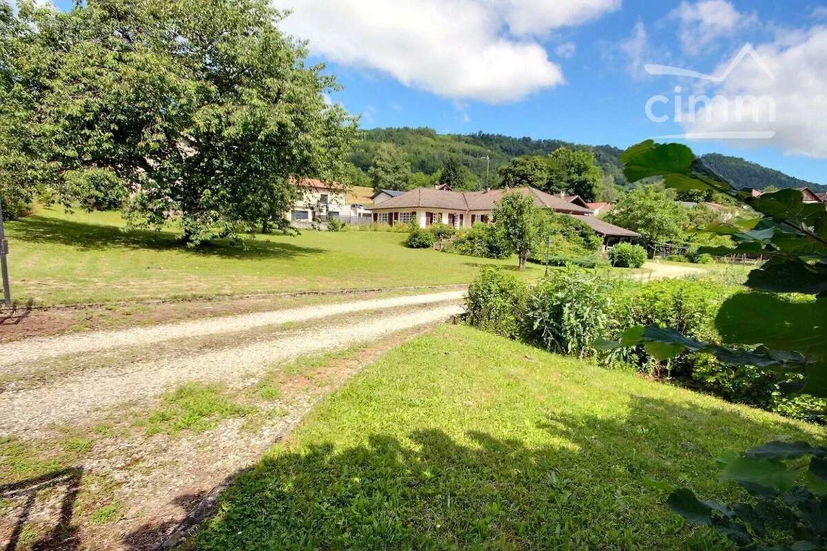 Maison à VAULNAVEYS-LE-HAUT