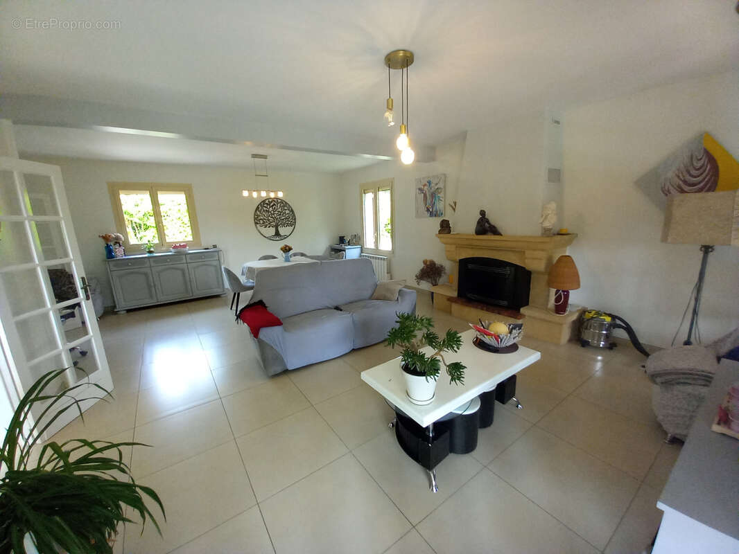 Exclusivité - villa f4 avec piscine - photo 12