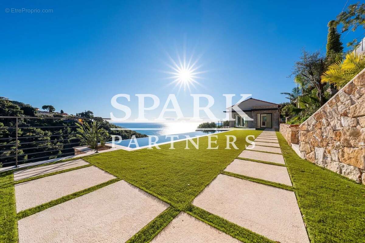 Maison à ROQUEBRUNE-CAP-MARTIN