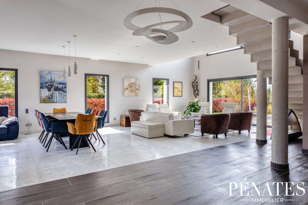 Maison à SAINT-MARTIN-DE-BOSCHERVILLE