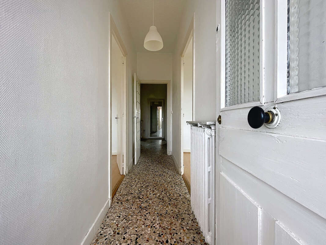 Maison à PIERRE-BENITE