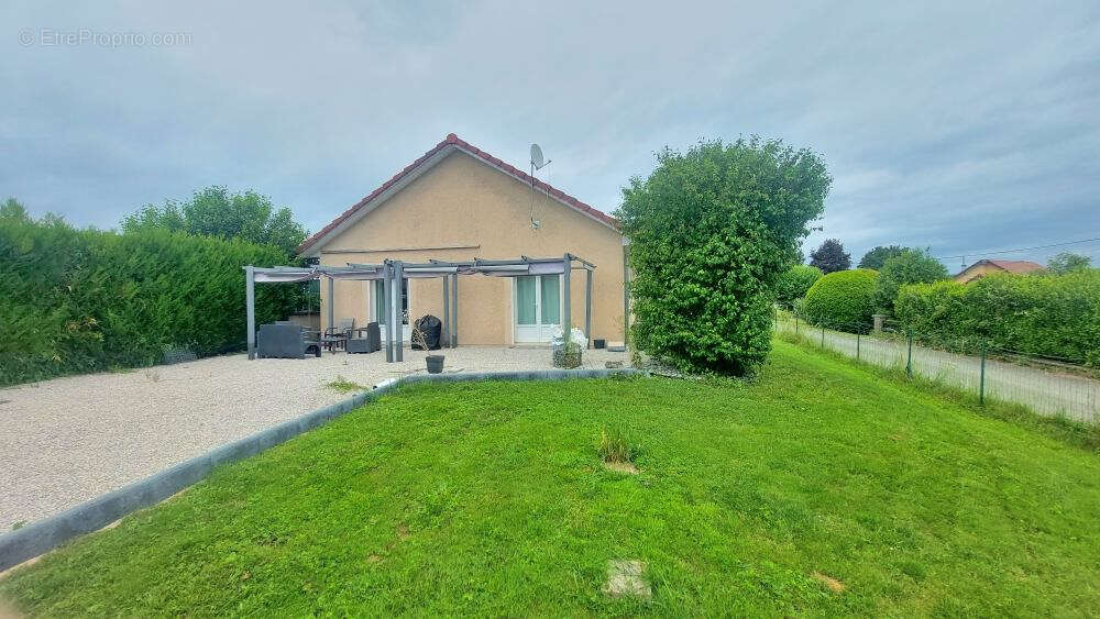 Maison de plain-pied sur Plateau de Blamont 107 m2 - 643m2 de terrain plat et arboré - photo 6