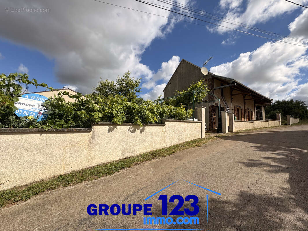 Maison de 66 m2 avec combles aménageables   Venoy, à 10 minutes d’Auxerre - photo 12