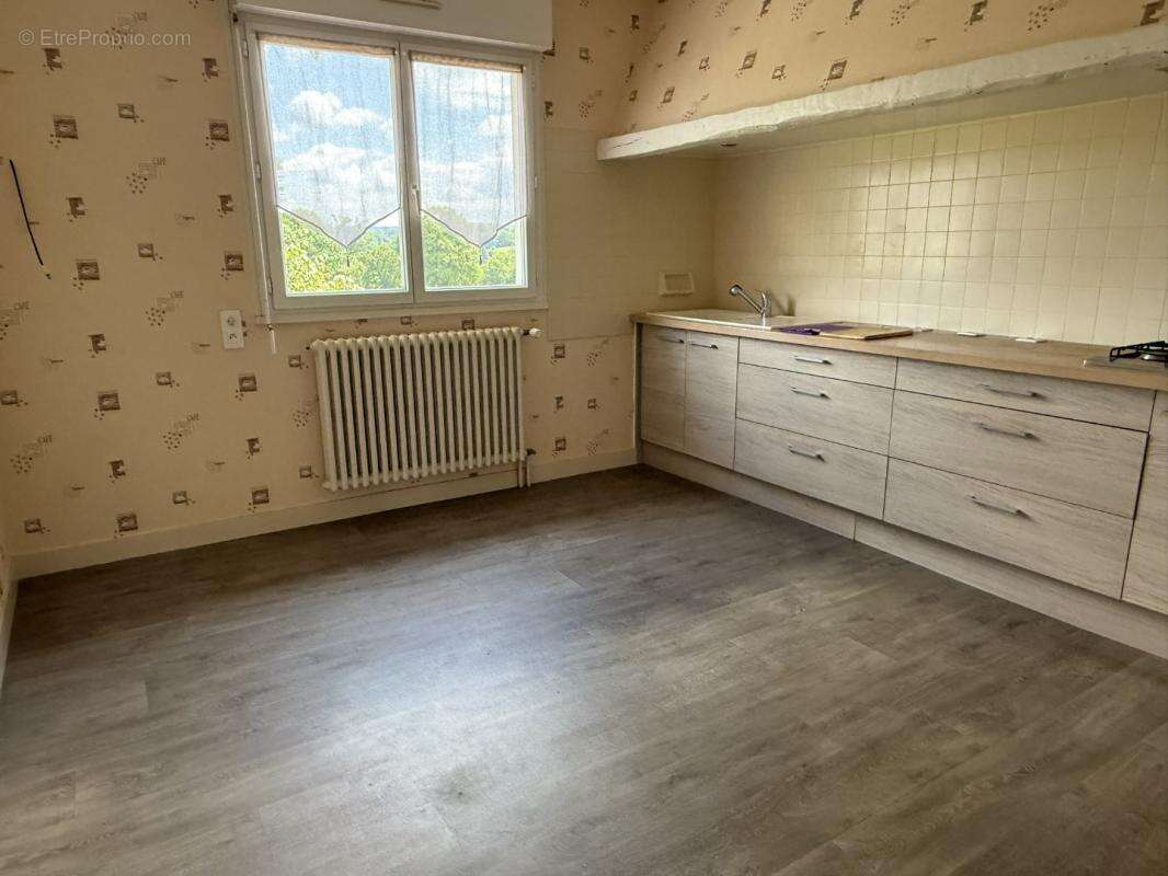 Maison à SAINT-BRICE-SUR-VIENNE