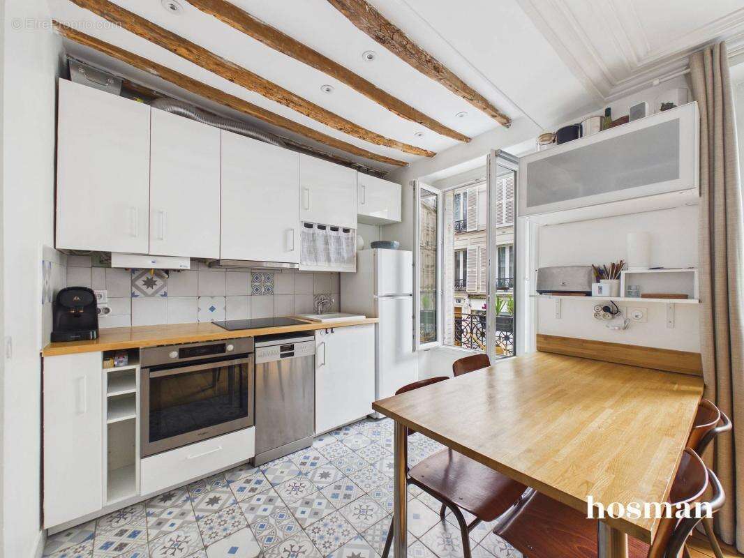 Appartement à PARIS-17E