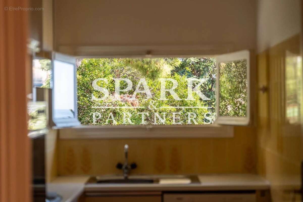 Appartement à BEAULIEU-SUR-MER