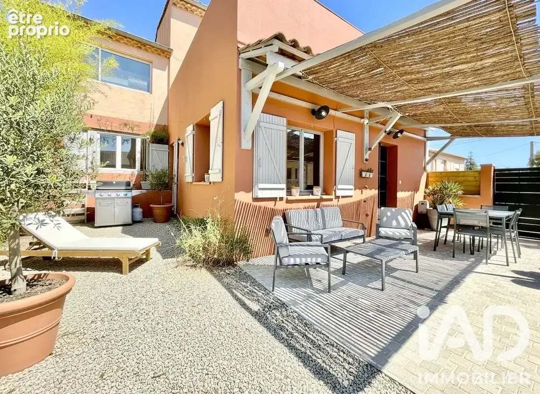 Photo 1 - Maison à GREASQUE