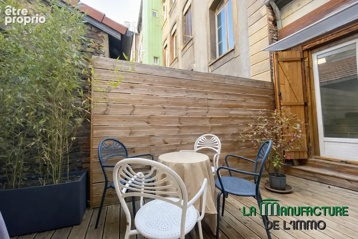 Duplex avec terrasse - murs commerciaux / saint-etienne - hyper centre - photo 2