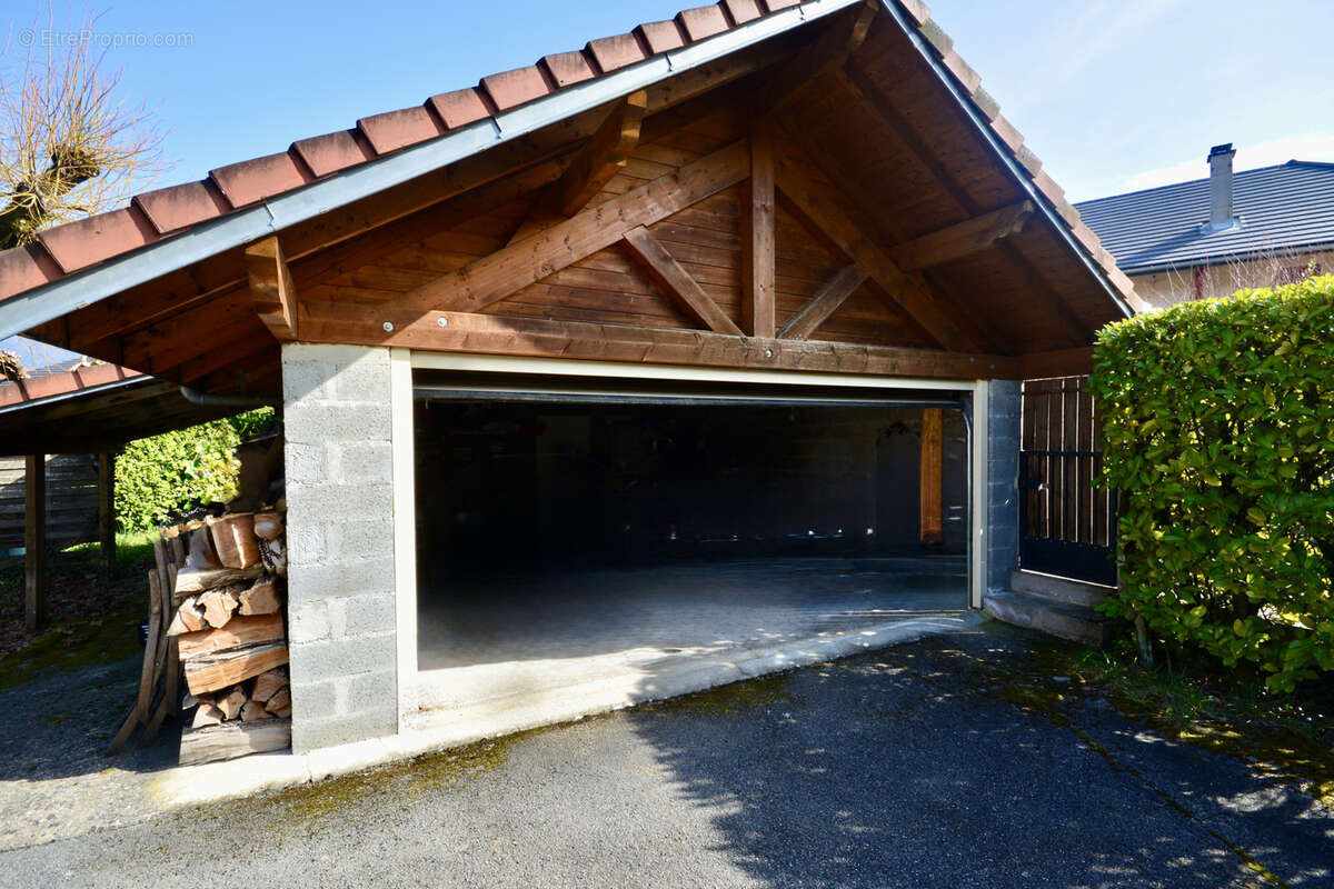 Maison à SAINT-JORIOZ