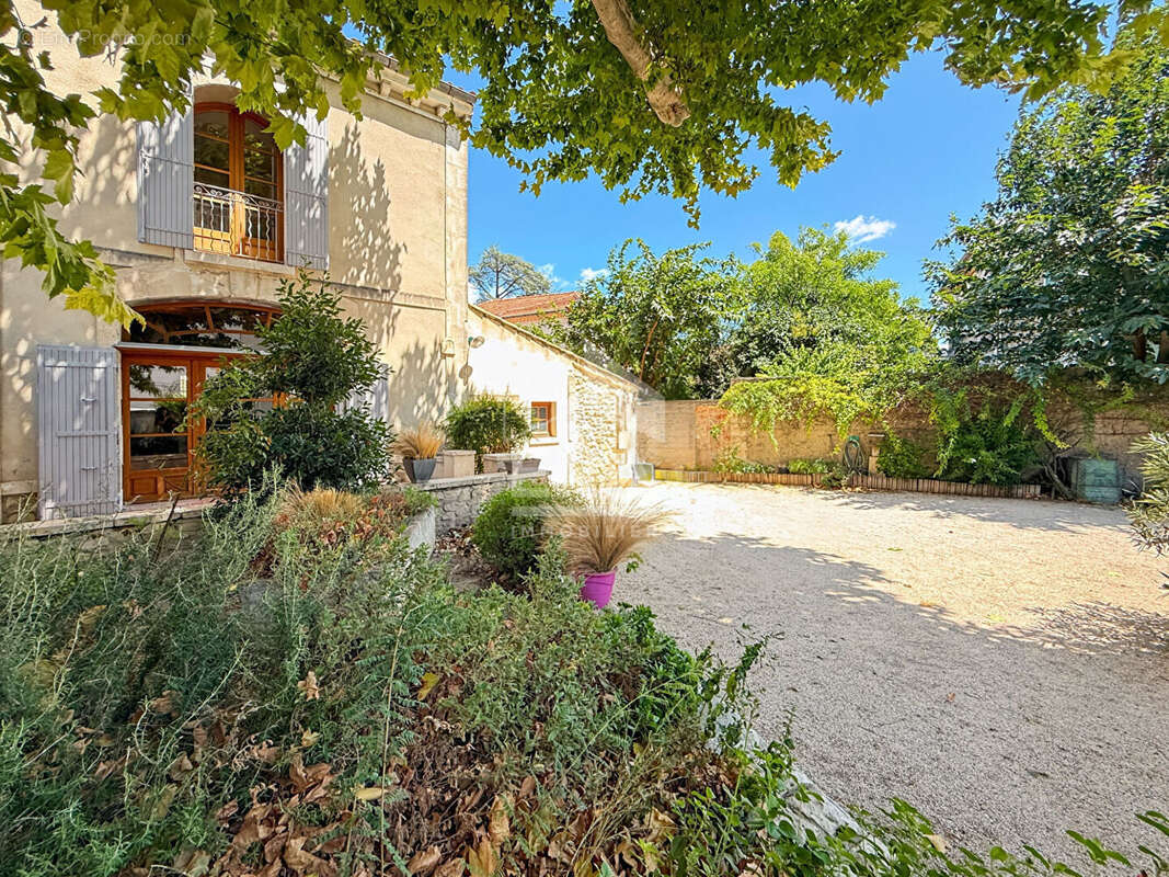 Maison à CHATEAURENARD