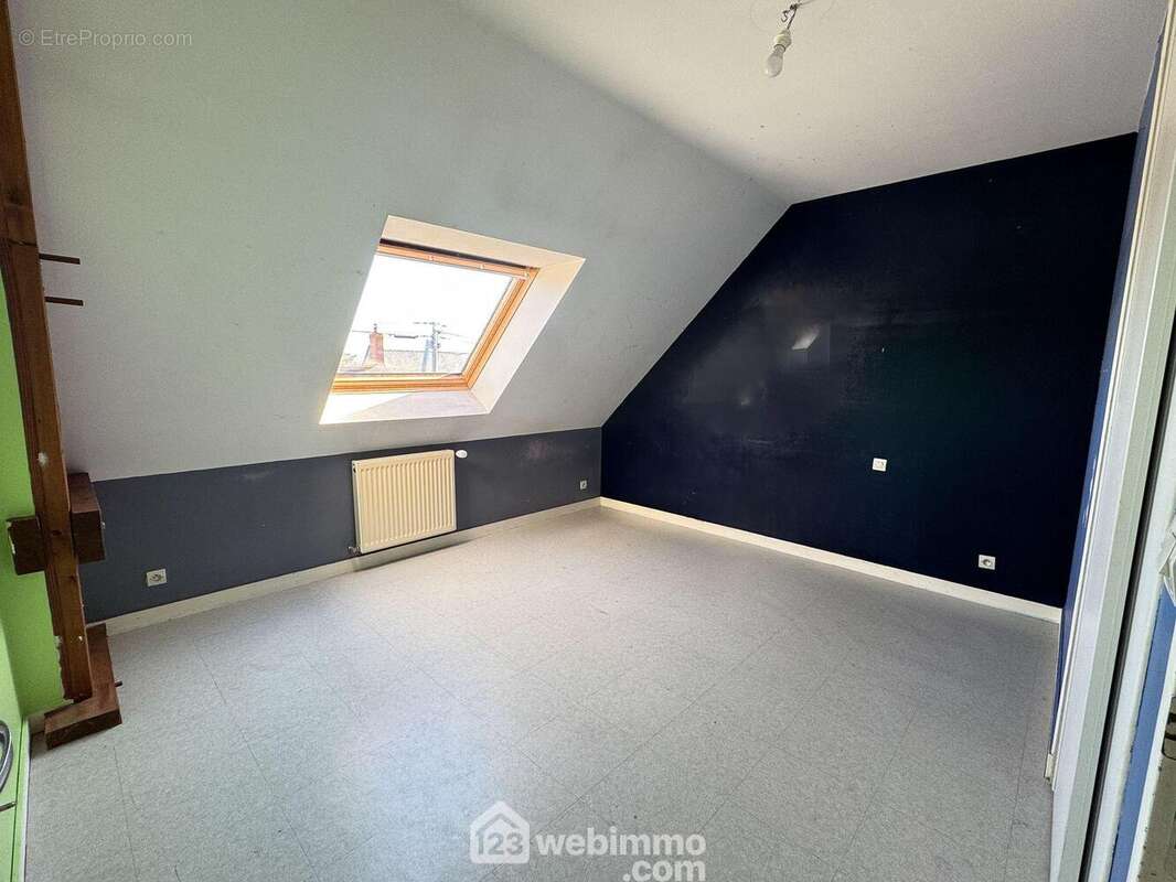 ...3 chambres - Maison à MAZE