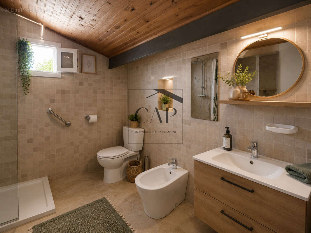 Maison familiale avec vue mer, jardin piscinable et fort potentiel - photo 14