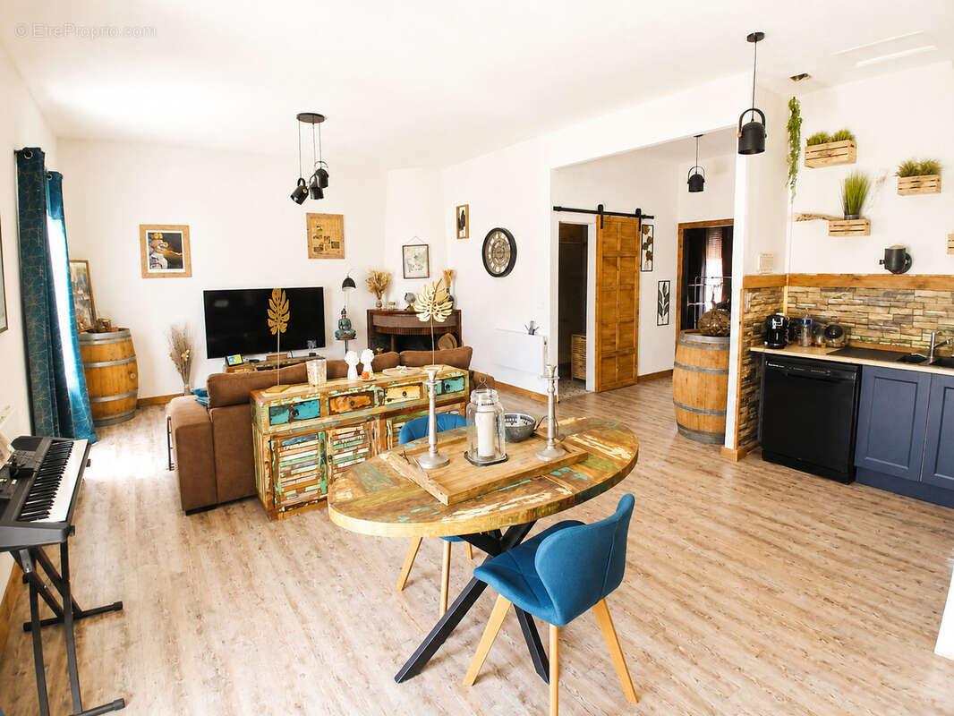 Bel appartement t3 renove au soler - photo 2