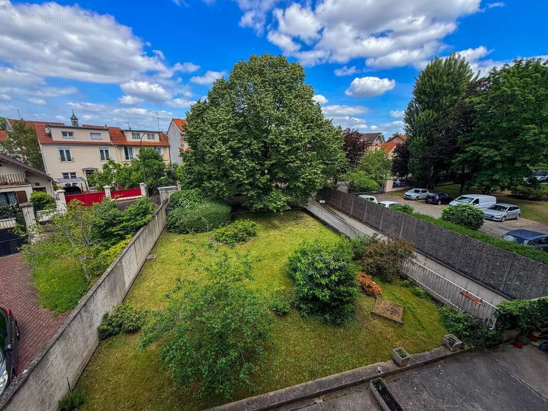 Appartement à LE RAINCY