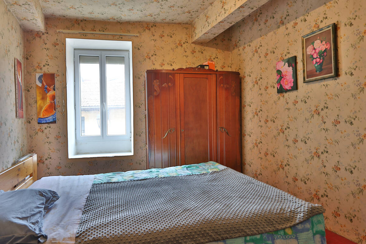 Maison à SAINT-GEORGES-D'ESPERANCHE